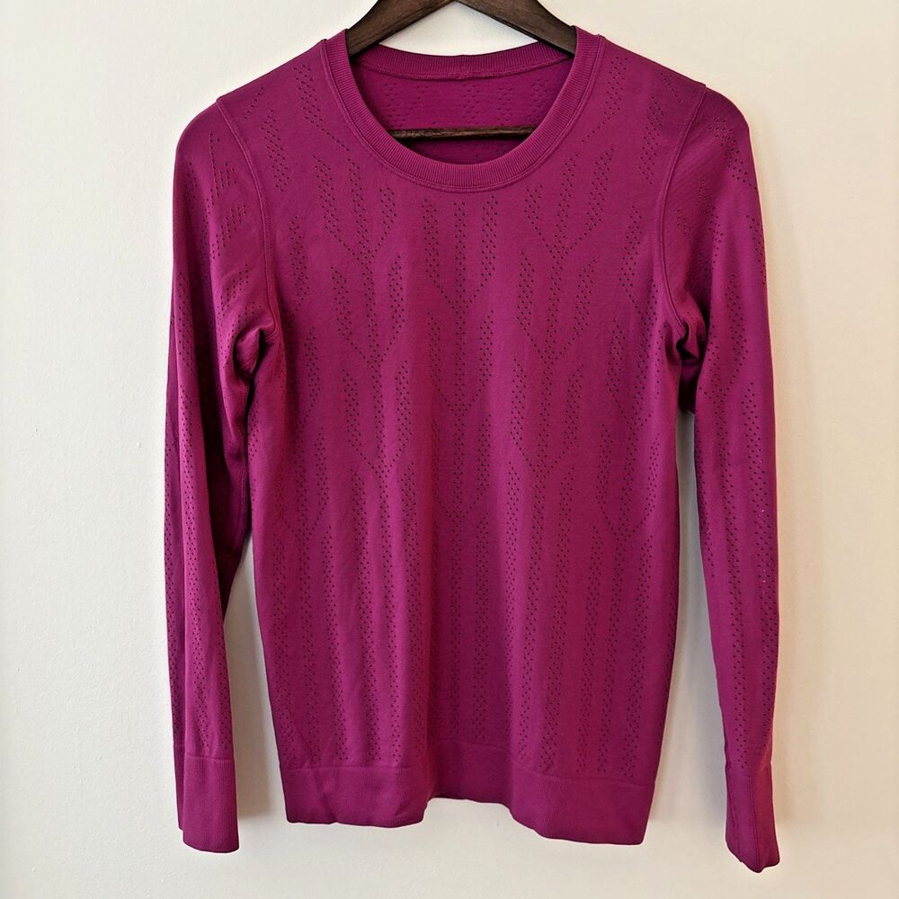 Lululemon Swiftly Breathe Long Sleeve Fetching Lines Ripe Raspberry Size M
